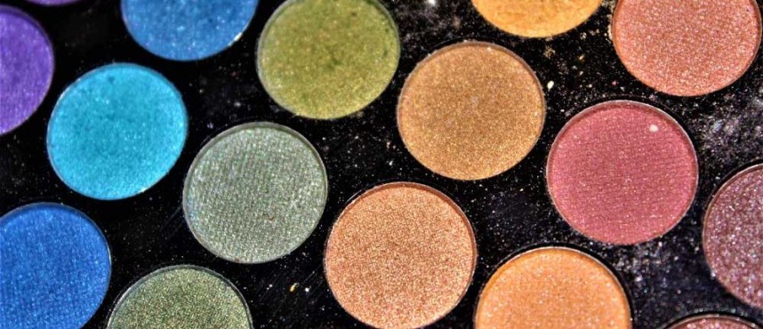 Best Quality Makeup Uses Pearlescent Pigments