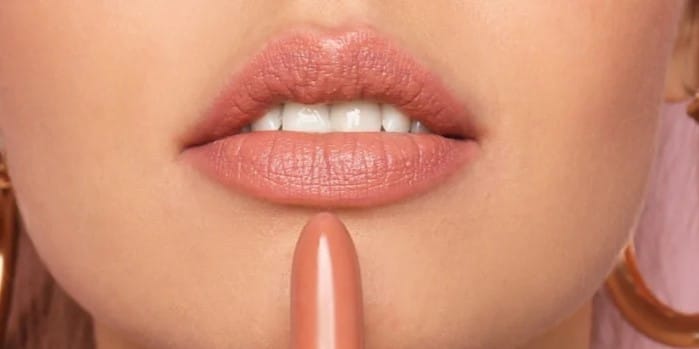 Transparent Magic Lipstick